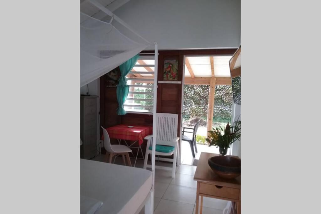 Gite Cajou Dans Jardin Tropical Ventile A Sainte-Anne Экстерьер фото
